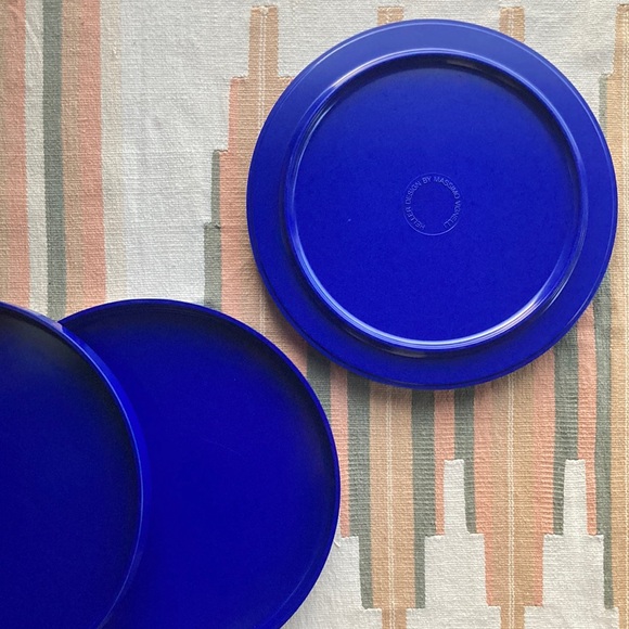 HELLER Design by Massimo Vignelli - Melamine Dinner Plates, Stackable Set of 3 - Picture 2 of 11